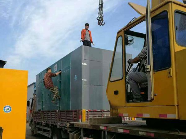 台江更换水冷式机油散热器密封件的操作流程是怎样的？